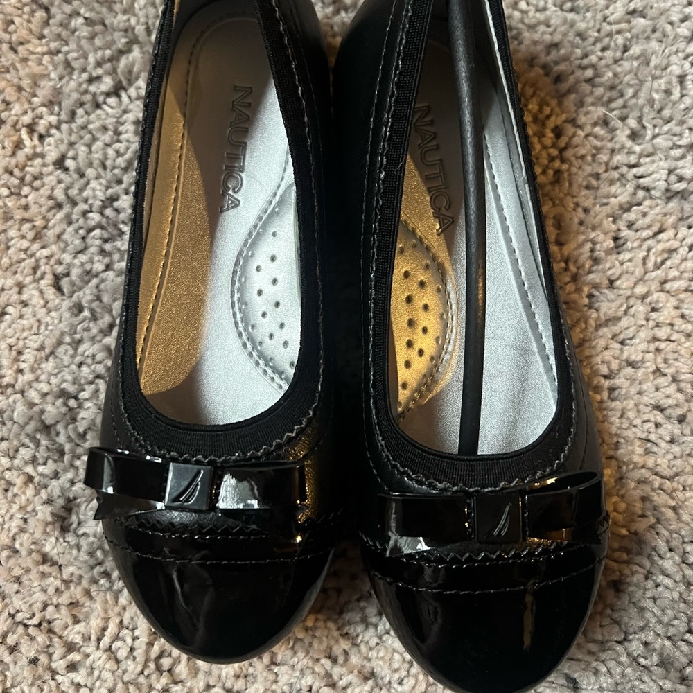 Nautica girl’s dress flats